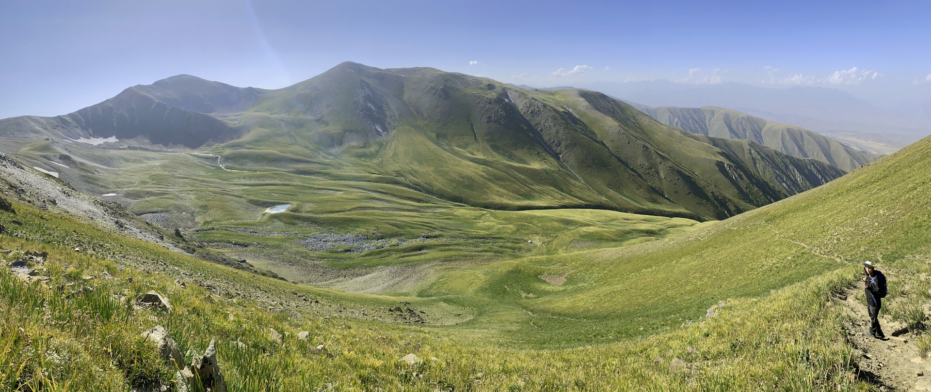 Vista general del valle glaciar de Saimaluu Tash (Kirguistán).