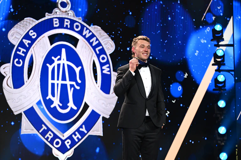 Patrick Cripps celebrates his 2024 Brownlow Medal win.
