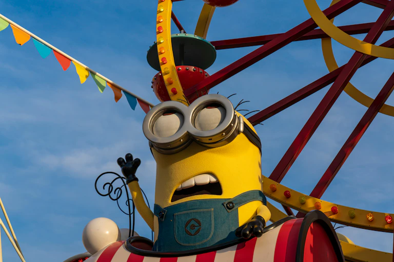 A statue of a yellow minion.