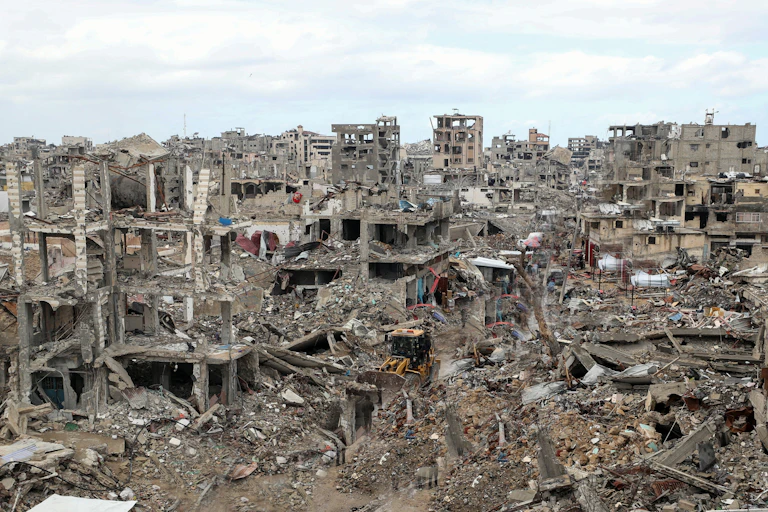 Panorama de edificios destruidos en Gaza.