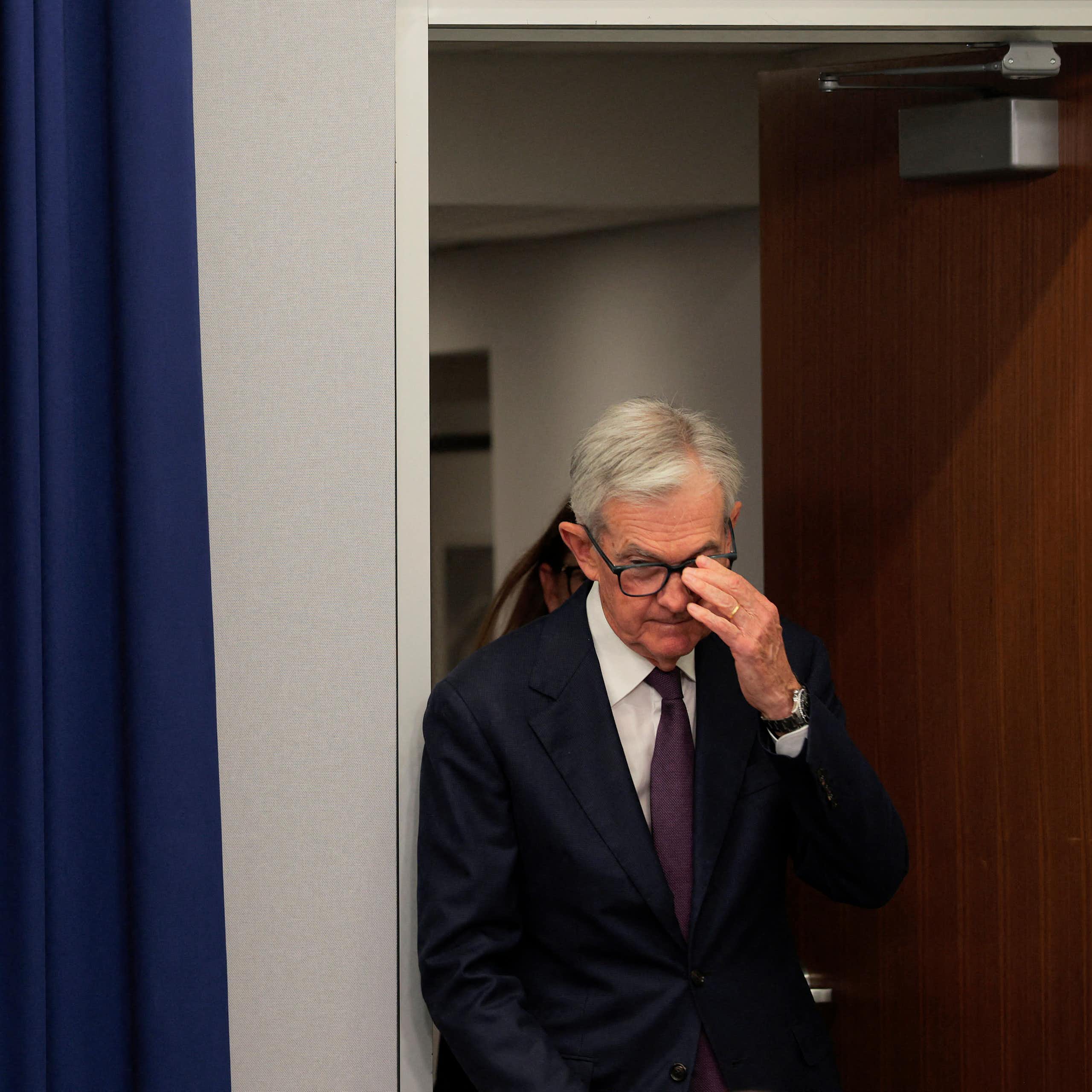 Les pressions de Donald Trump sur la Fed annoncent-elles la fin du dollar ?