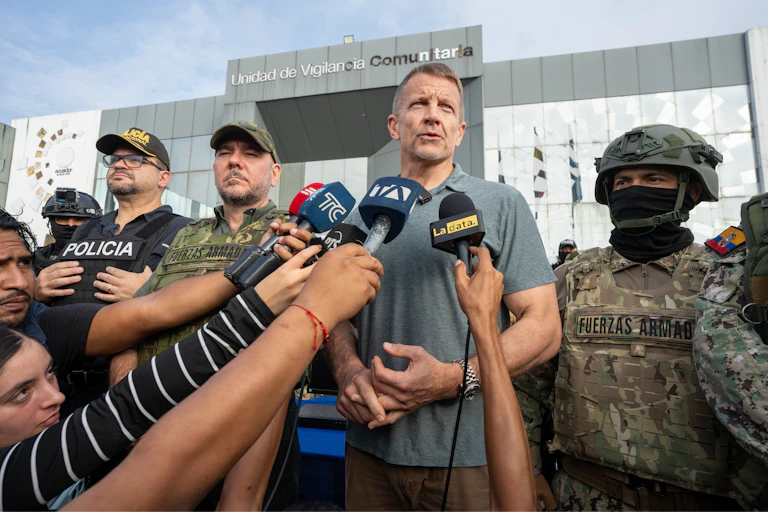 Erik Prince speaking to the press.
