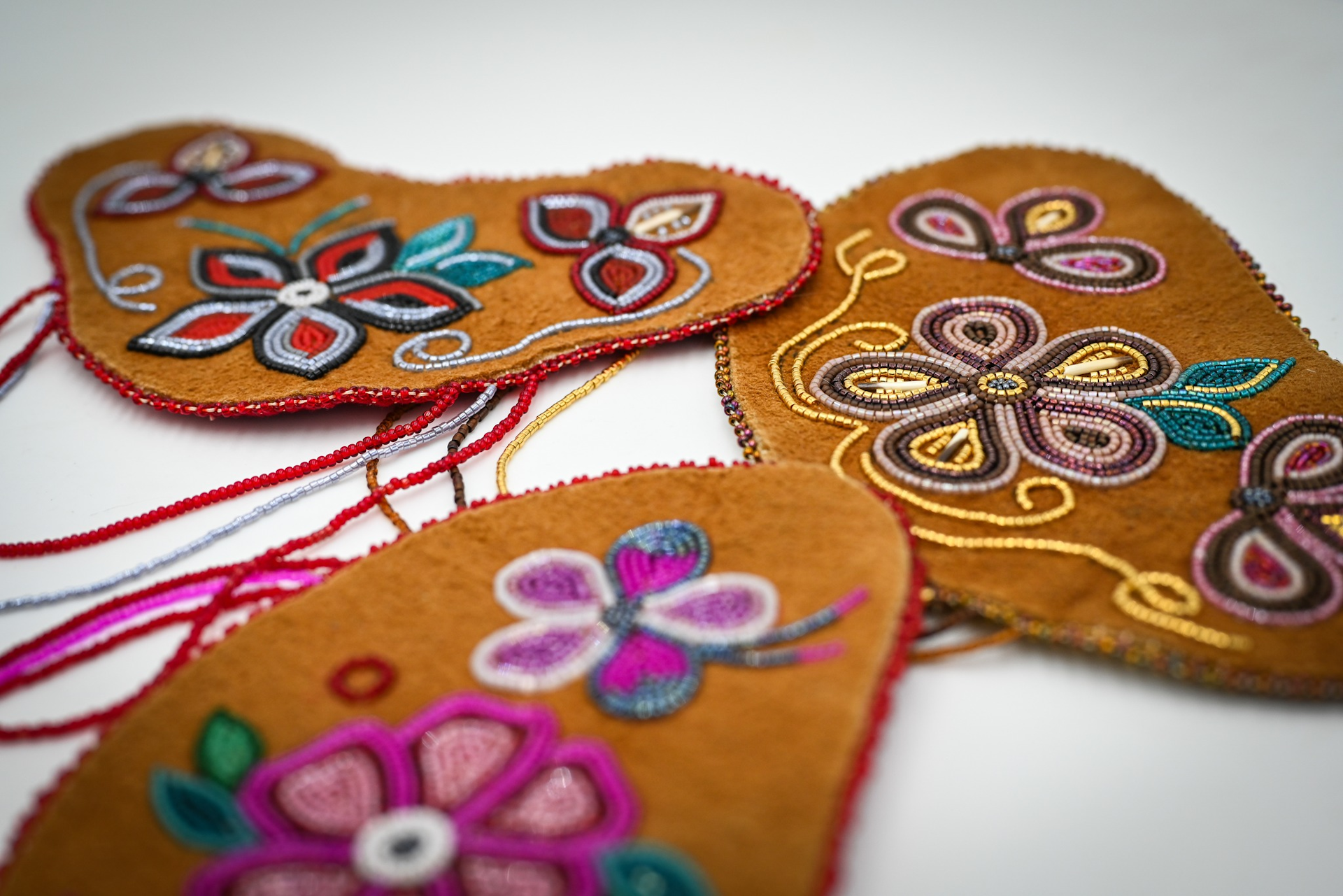 Muestreo colorido de cuentas al esconderse.