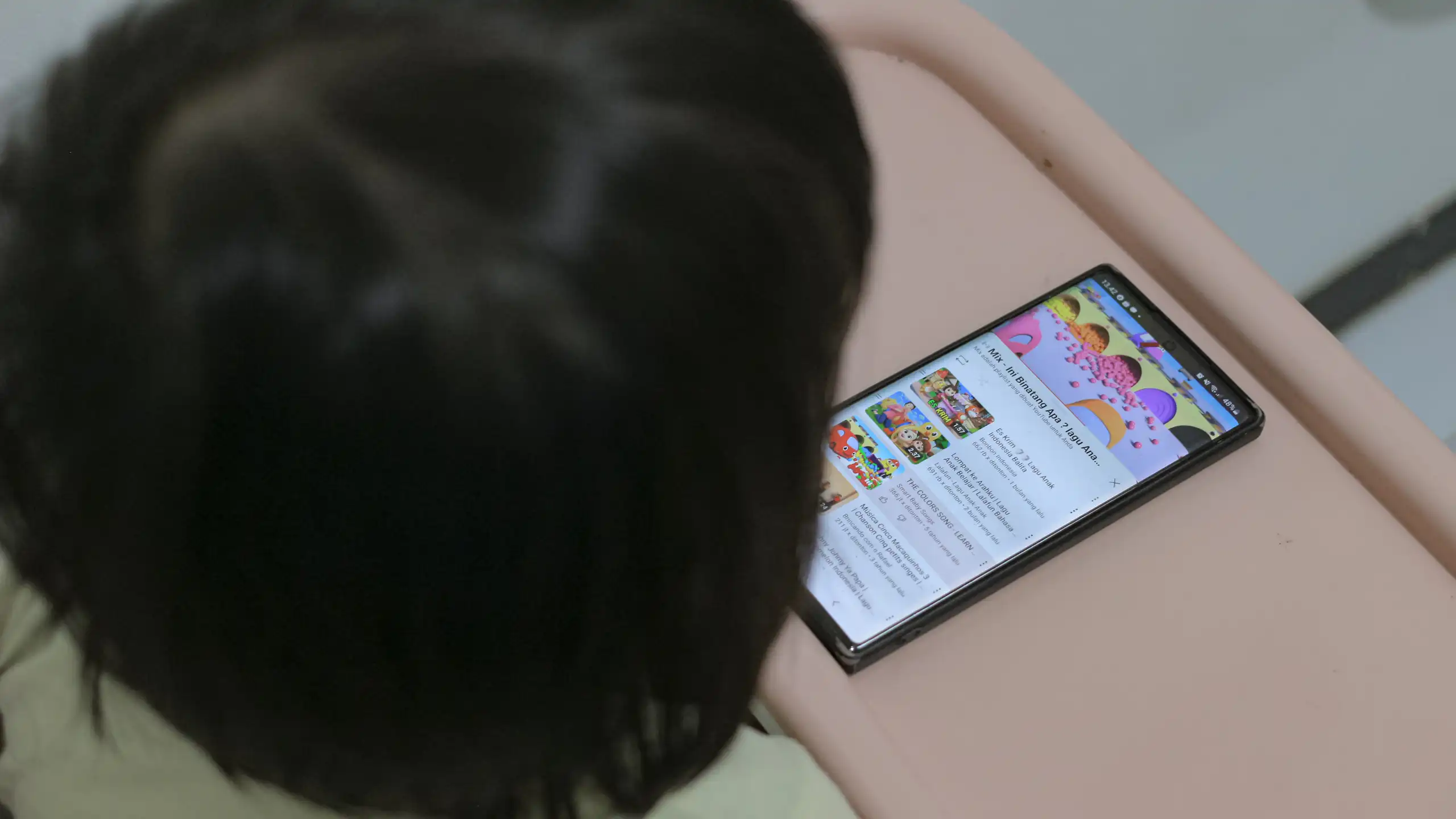 Paparan video pendek mengganggu fungsi eksekutif alias kemampuan otak anak dalam mengontrol emosi.