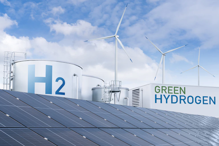 Vue sur site de production d’hydrogène vert.