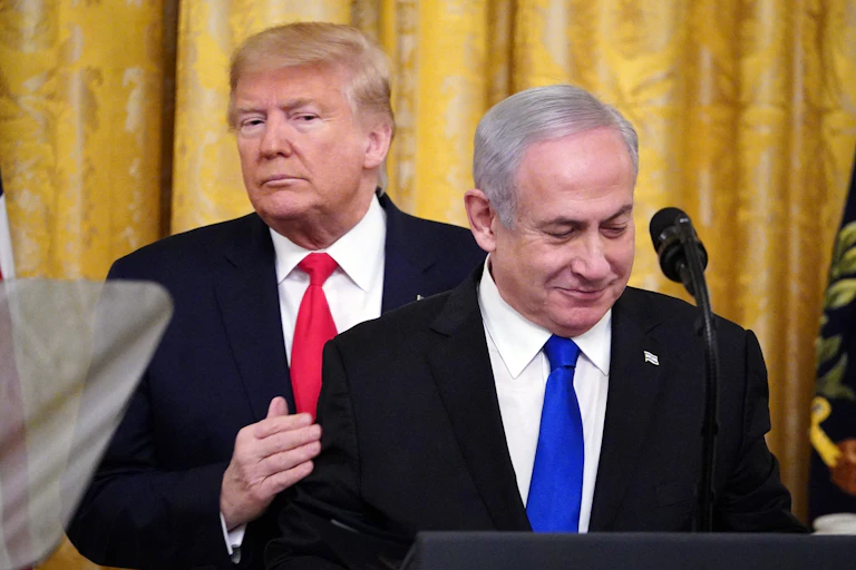 Donald Trump and Benjamin Netanyahu at podium.