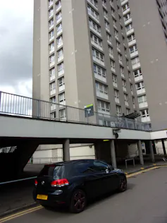 Lz's block of flats.