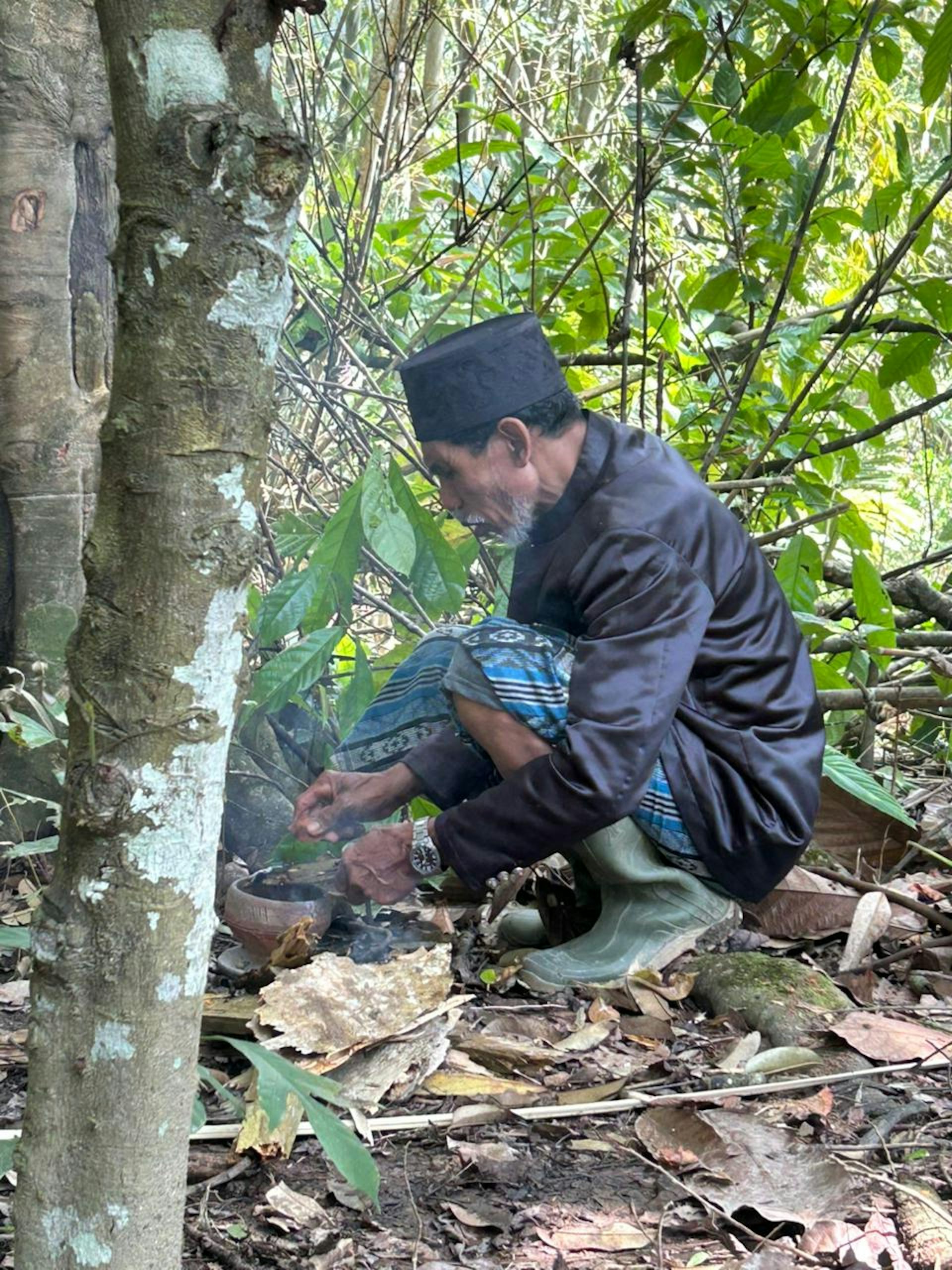 Pendidikan lingkungan di kalangan warga Karampuang.
