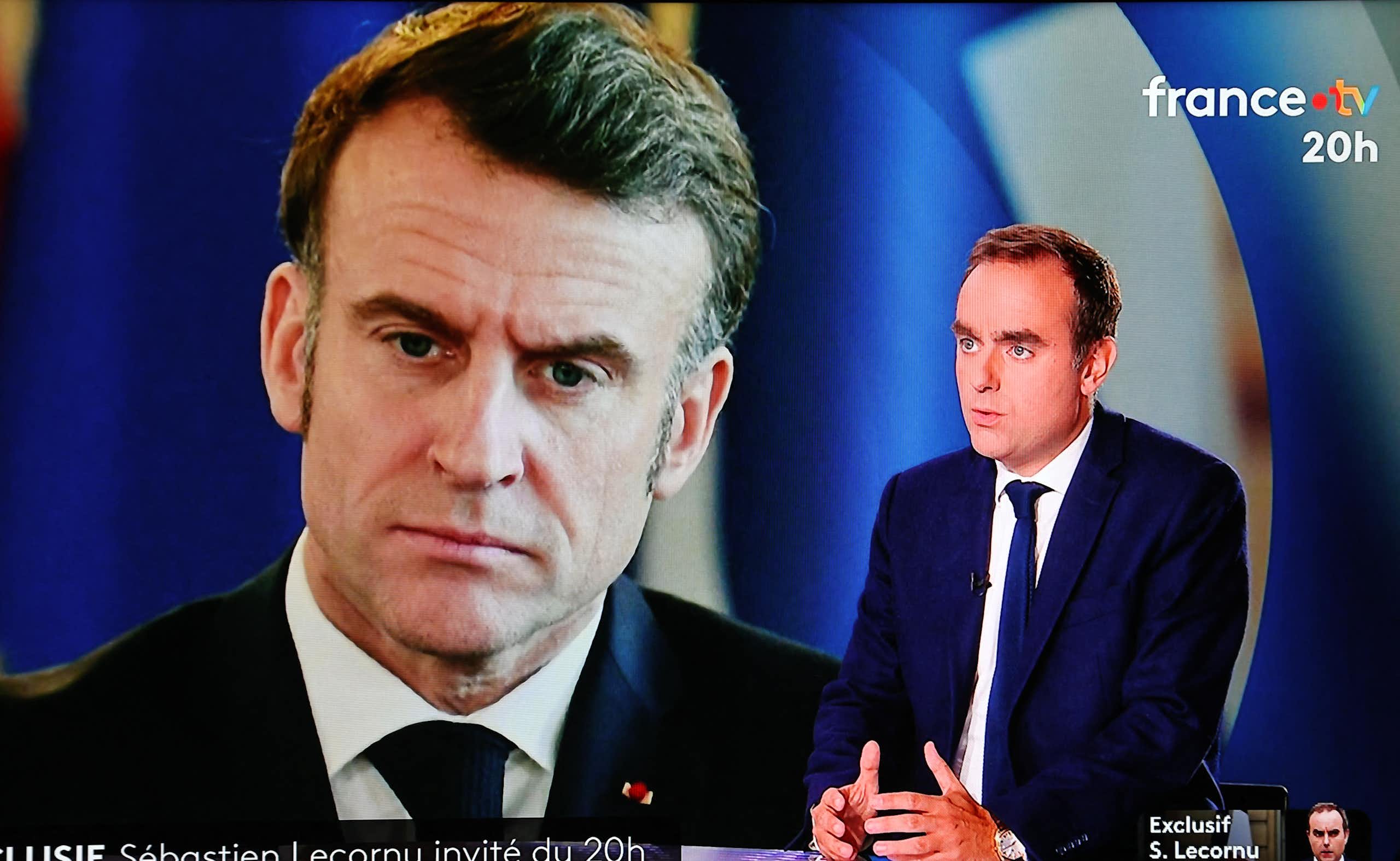 Le président de la République, au cœur de la crise institutionnelle