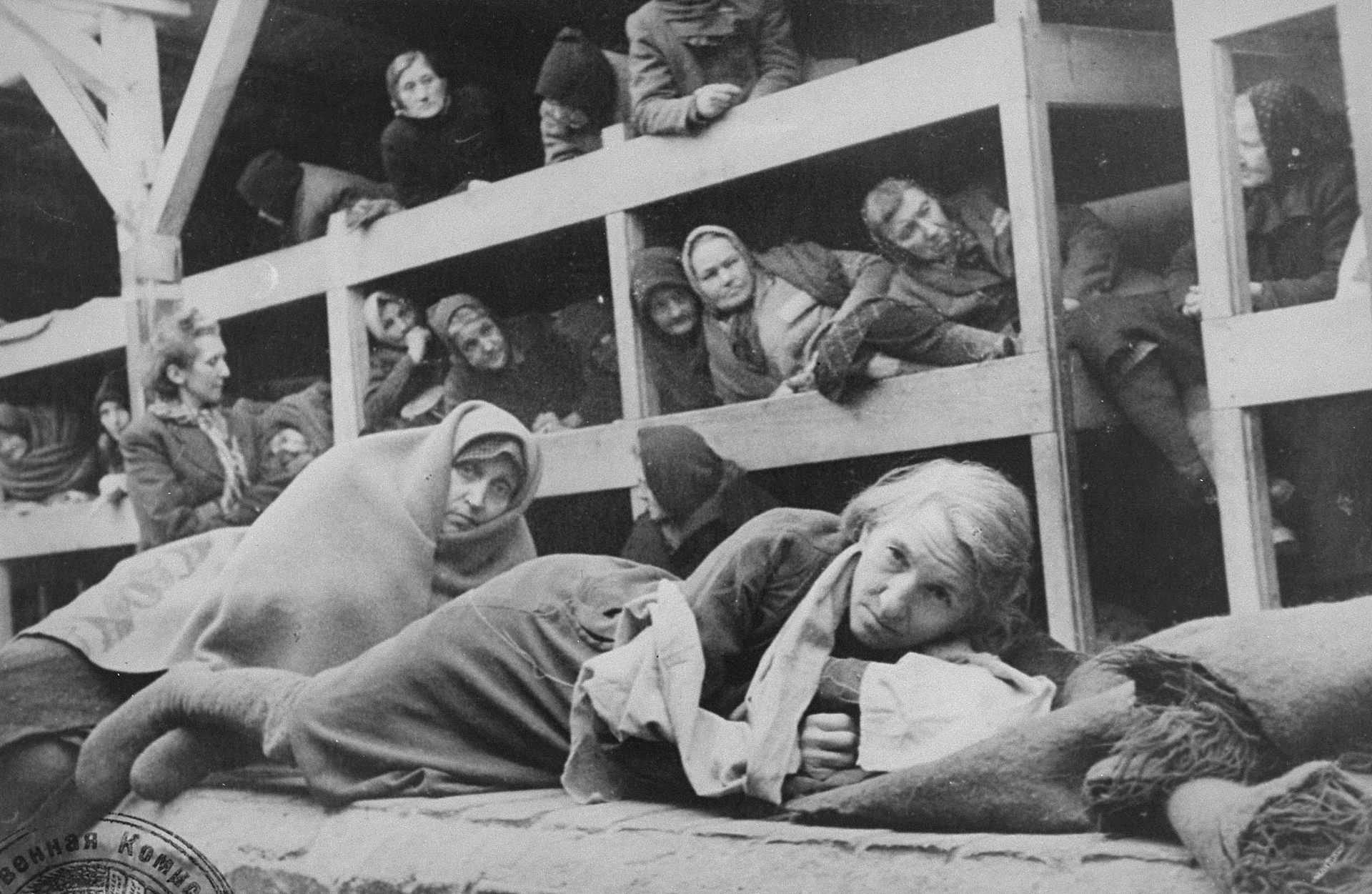 Woman crowded into a barracks at Auschwitz