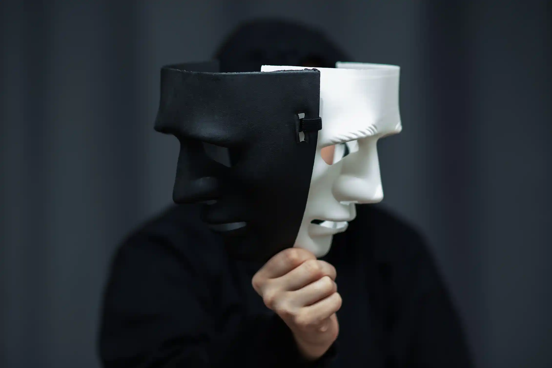 How domestic abusers use emotional bonding to control their victims ...