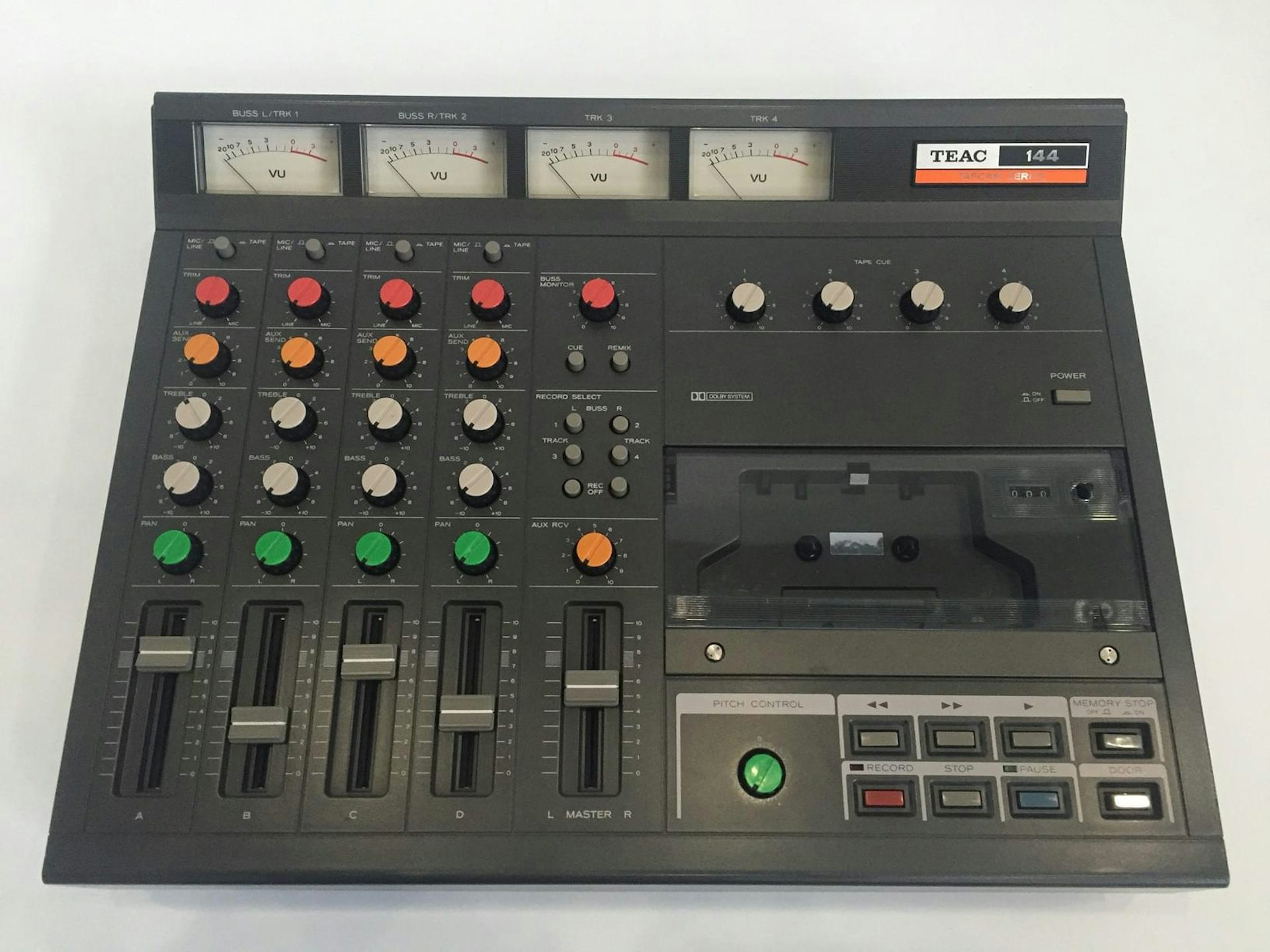 Grabadora de voz portátil Tascam TEAC 144.