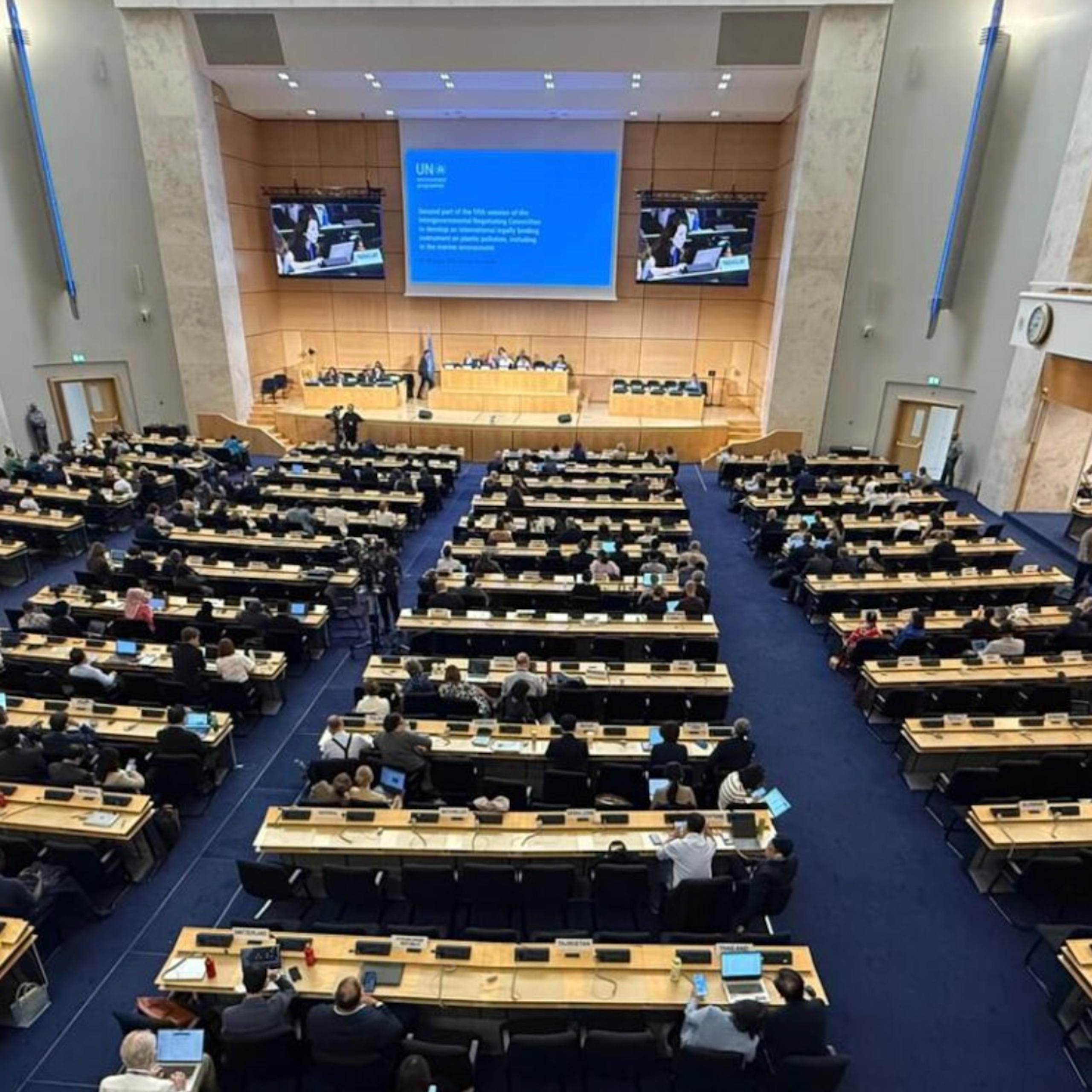Liderança ambiental ou seguidor da indústria petroquímica? Um dilema brasileiro