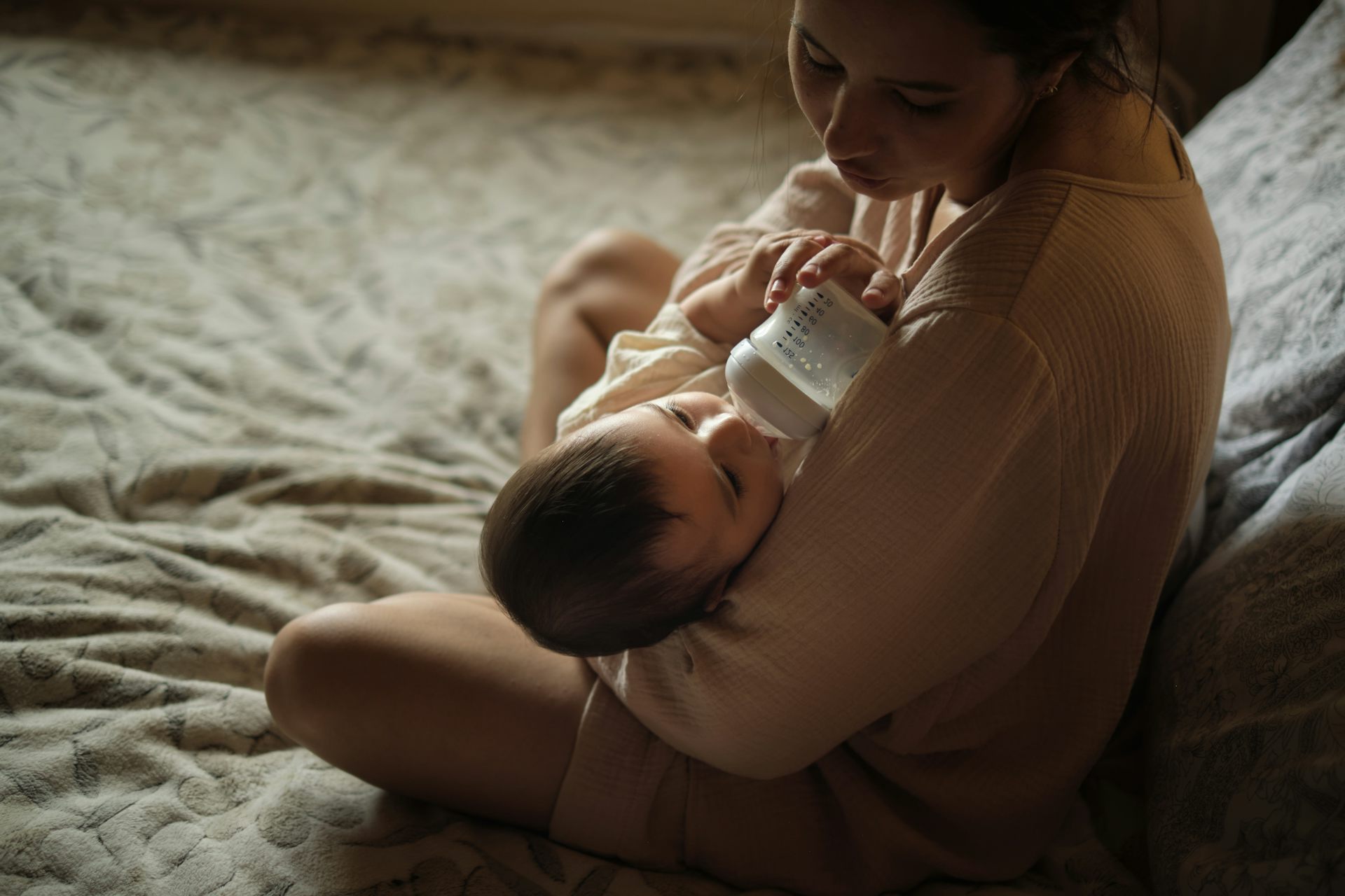 El laboratorio mexicano que elabora leche humana en polvo para salvar a los recién nacidos más vulnerables