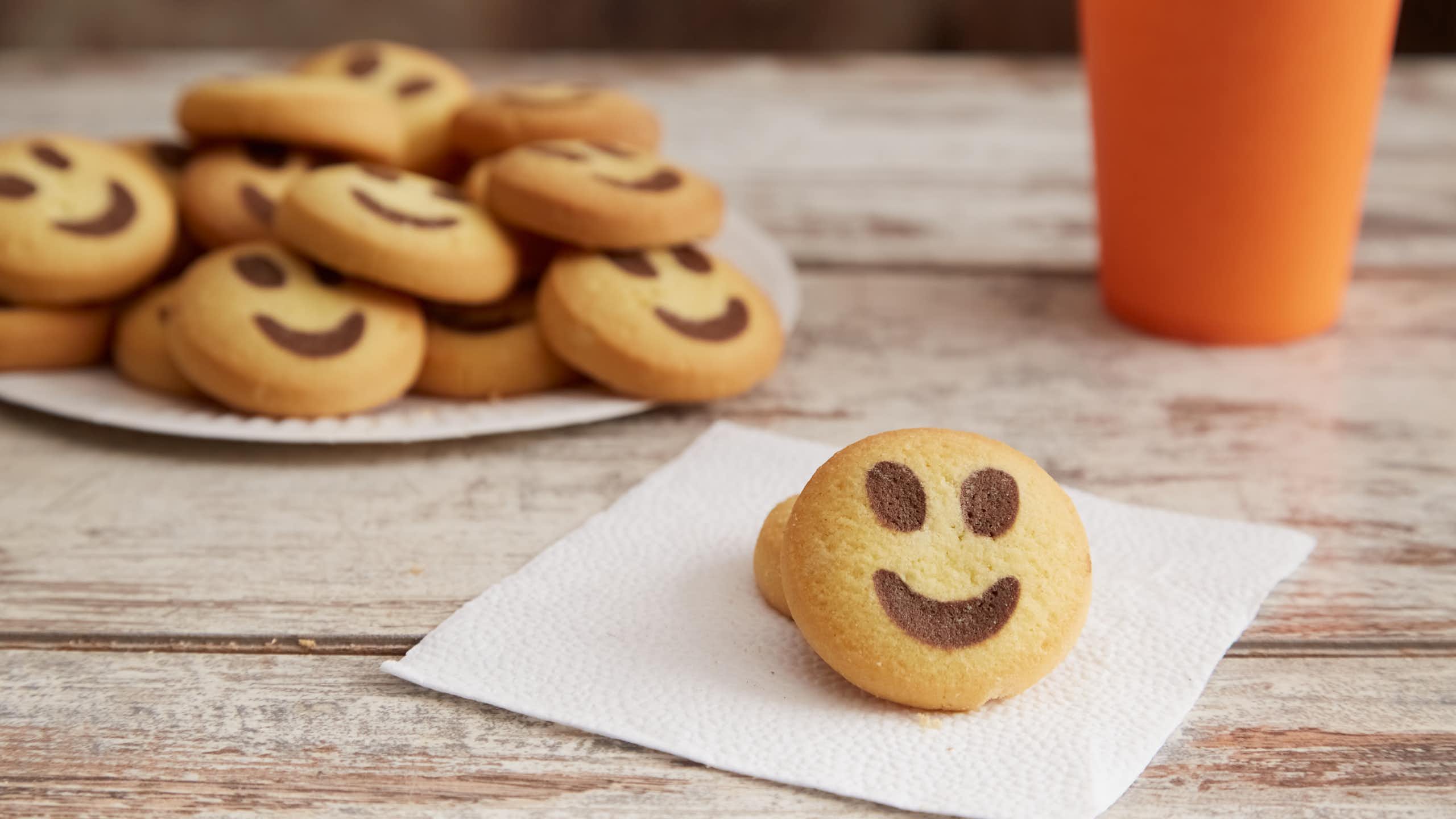 Ni galletas “enriquecidas” ni zumos: las claves de un desayuno o una merienda saludable