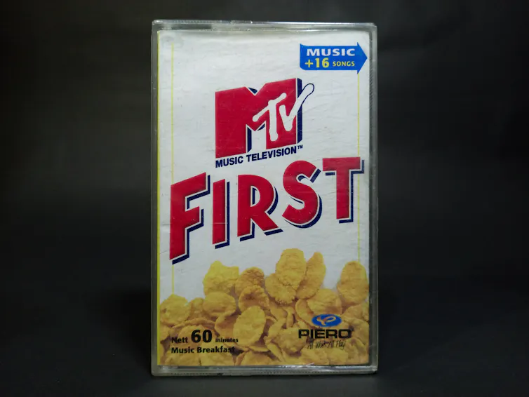 MTV kerap mengeluarkan album musik kompilasi yang berisi lagu lagu hits hasil kurasi mereka