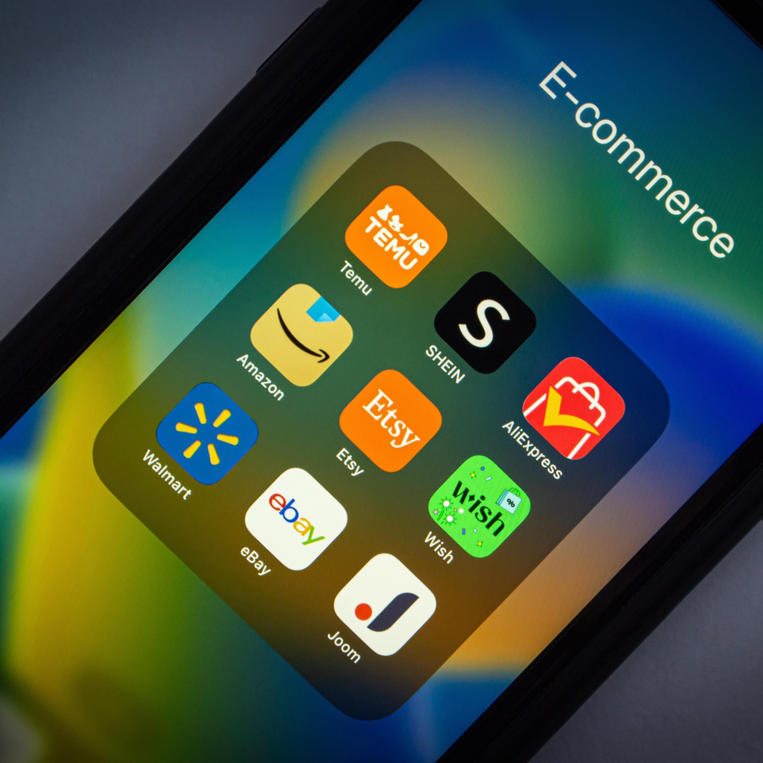 Several e-commerce apps are visible on a smartphone screen.