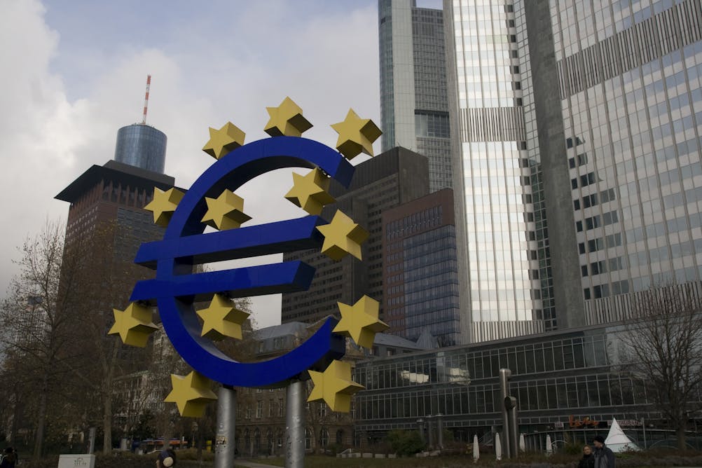 Европейские инвестиционные банки. European Central Bank (ECB). Глава ЦБ Евросоюза. Заседание ЕЦБ. ЕЦБ фото.