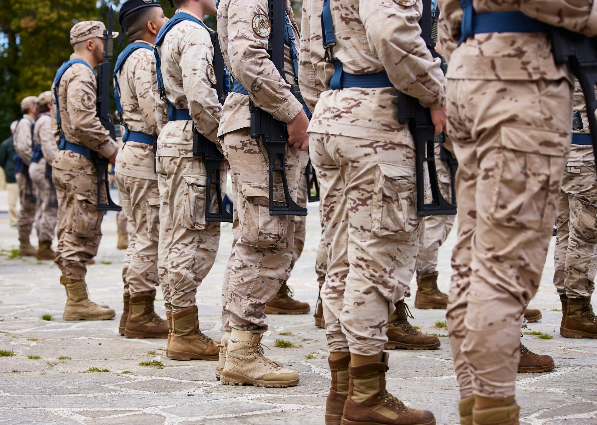 Vocación, no desesperación: ¿cuál es el perfil de los jóvenes que eligen el ejército en España?