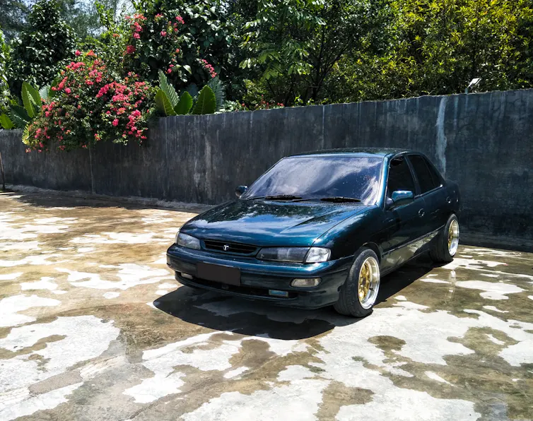 Wacana pemerintah memiliki mobil nasional kembali muncul dengan Pindad Maung