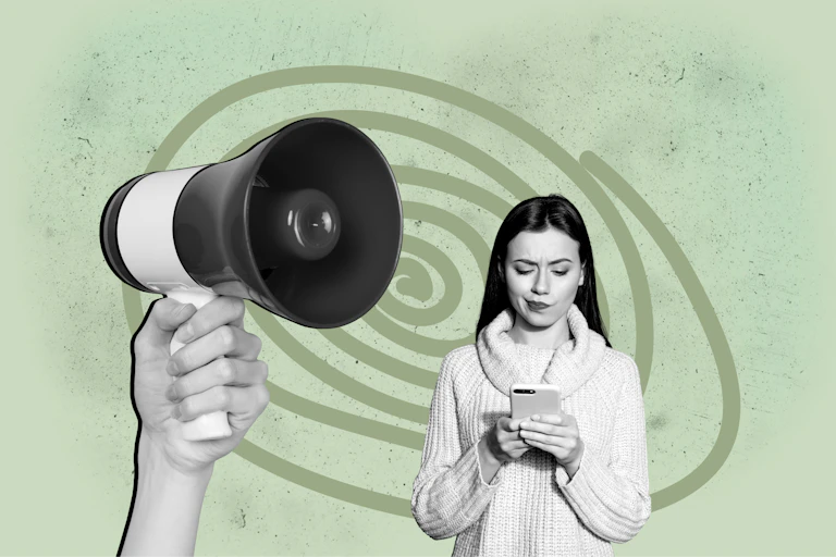Collage que muestra a una mujer mirando el móvil y una mano con un megáfono