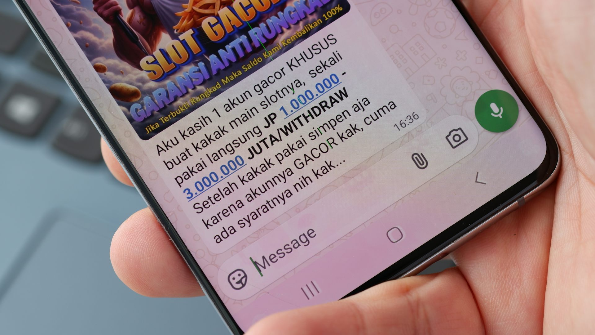Grup penyintas judi &lsquo;online&rsquo;: Ruang berbagi trauma dan doa untuk sembuh bersama