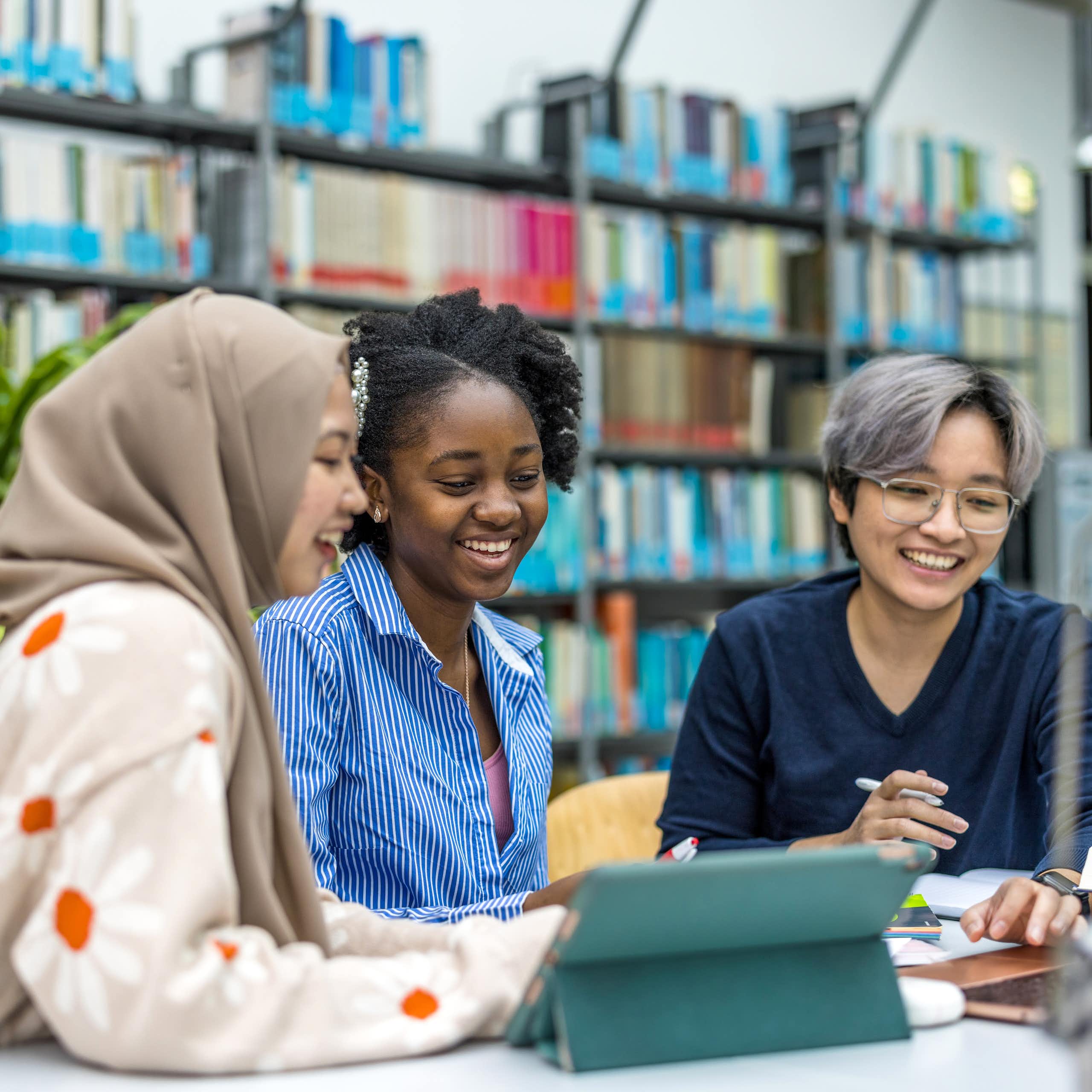 Students working together in library