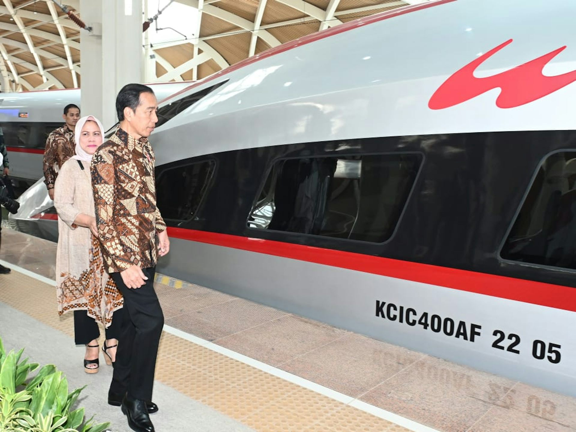 Whoosh menjadi kereta cepat pertama di Asia Tenggara.