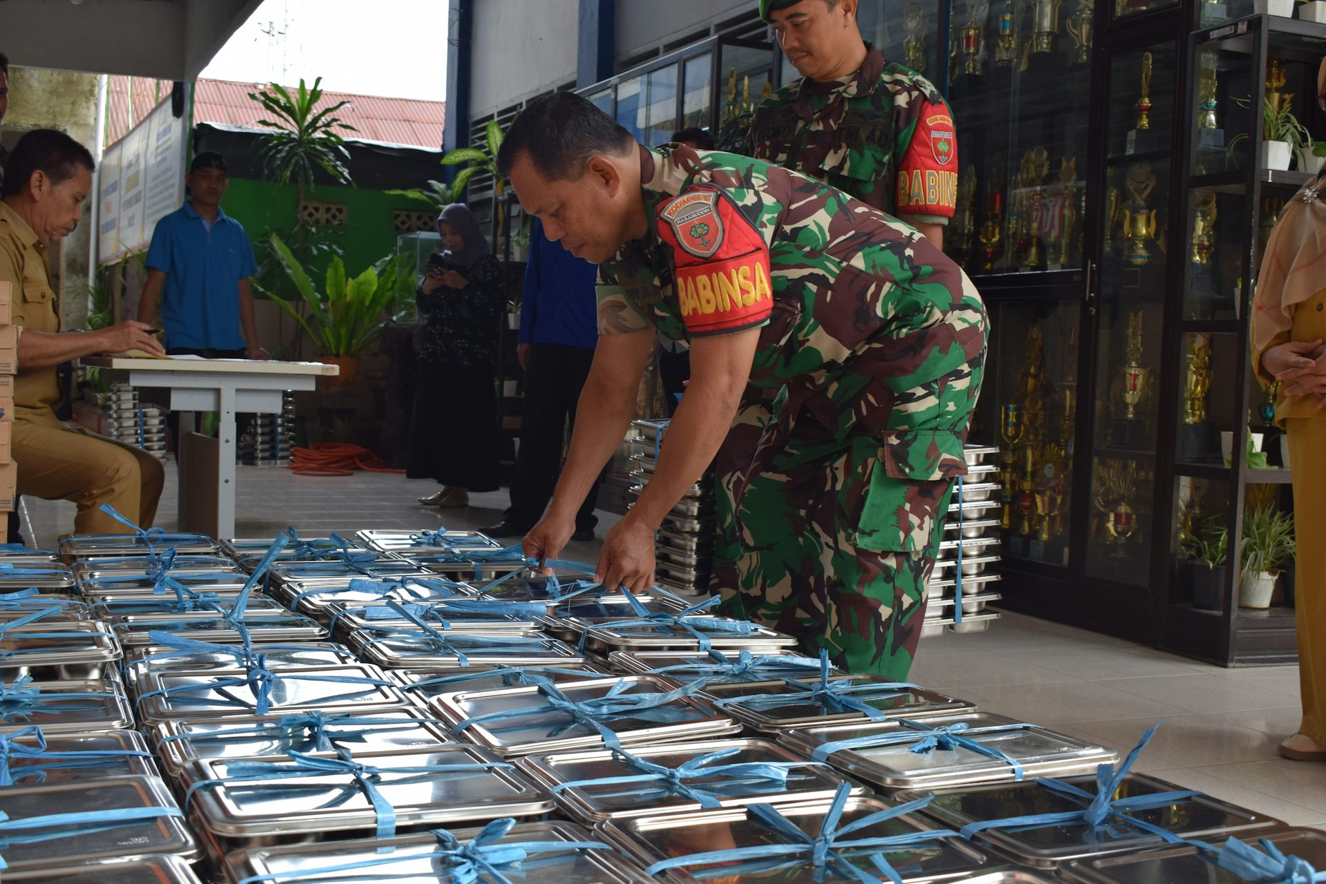 Carut marut MBG: Peran daerah kalah dominan oleh militer