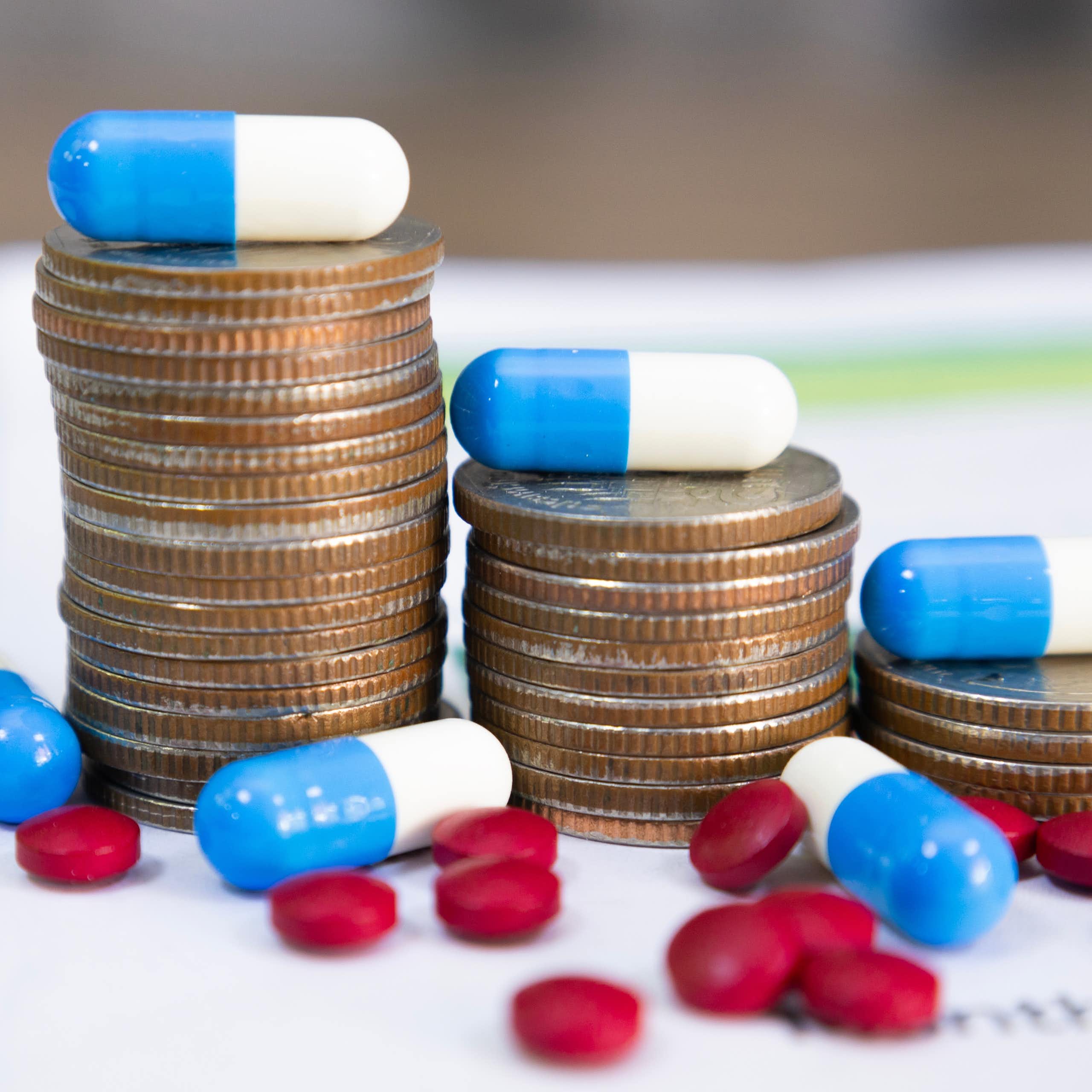 Monopoli hak paten membuat harga obat melambung tinggi.