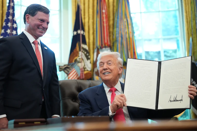 Frank Bisignano et Donald Trump