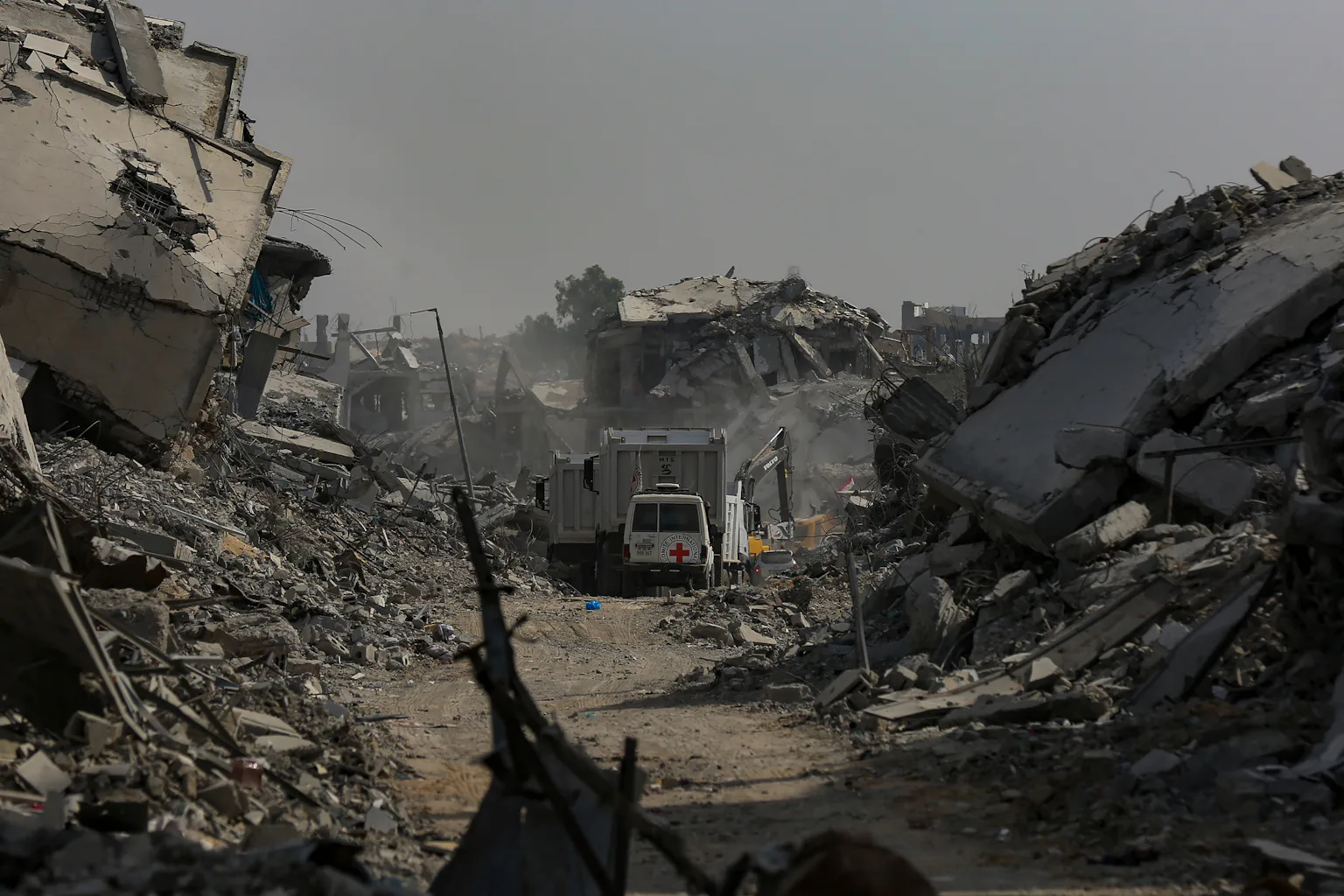 How wars ravage the environment – and what international law is doing ...