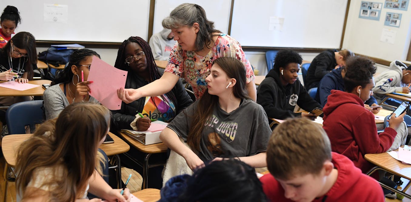 Girls and boys solve math problems differently – with similar short-term results but different long-term outcomes Girls and boys solve math problems differently – with similar short-term results but different long-term outcomes