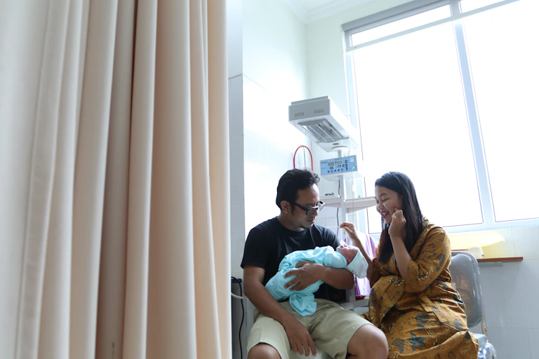 Ayah juga bisa mengalami trauma usai ibu melahirkan.
