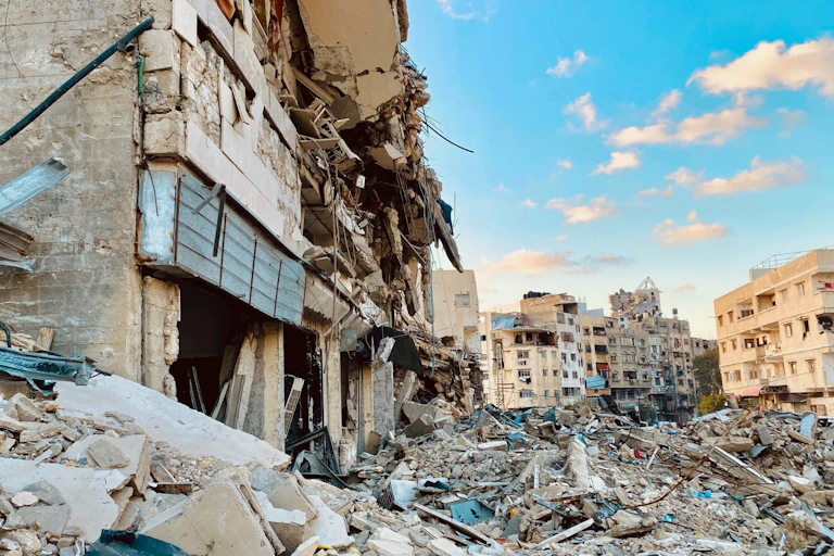 Panorama de ruinas en la ciudad de Gaza.