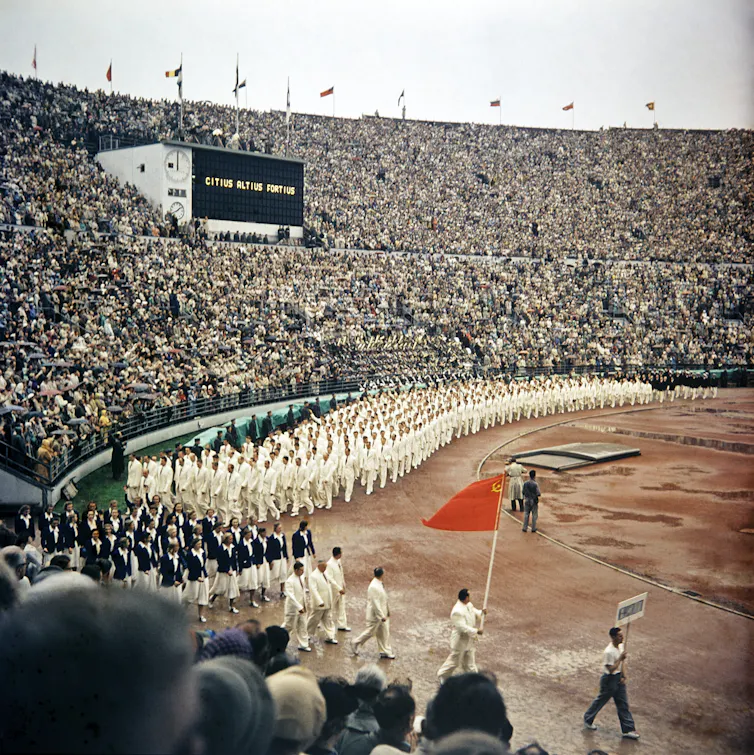 Delegasi olimpiade Uni Soviet.