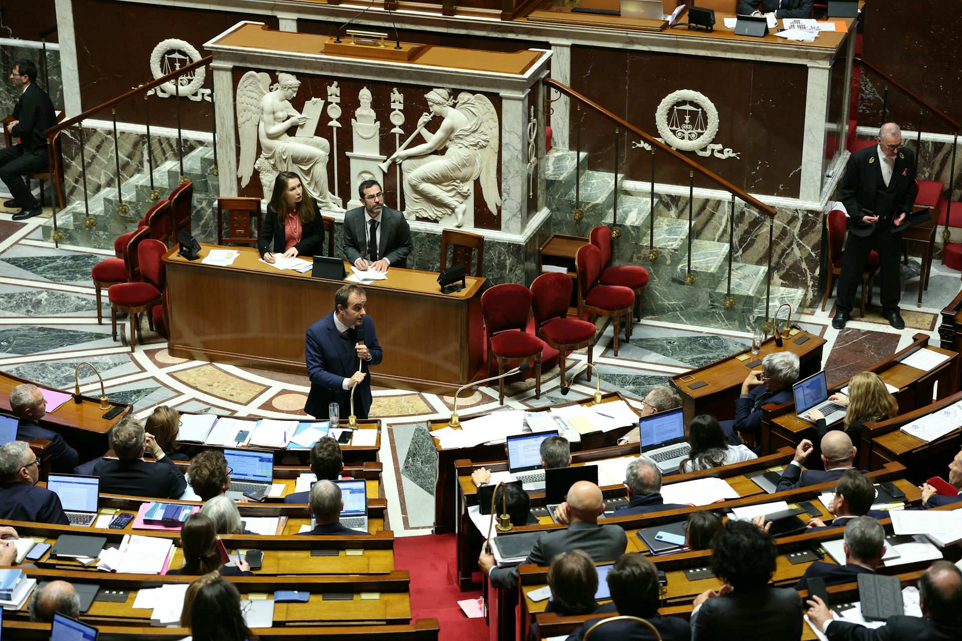 Loi de finances : le Parlement sous la menace d’un recours à l’ordonnance