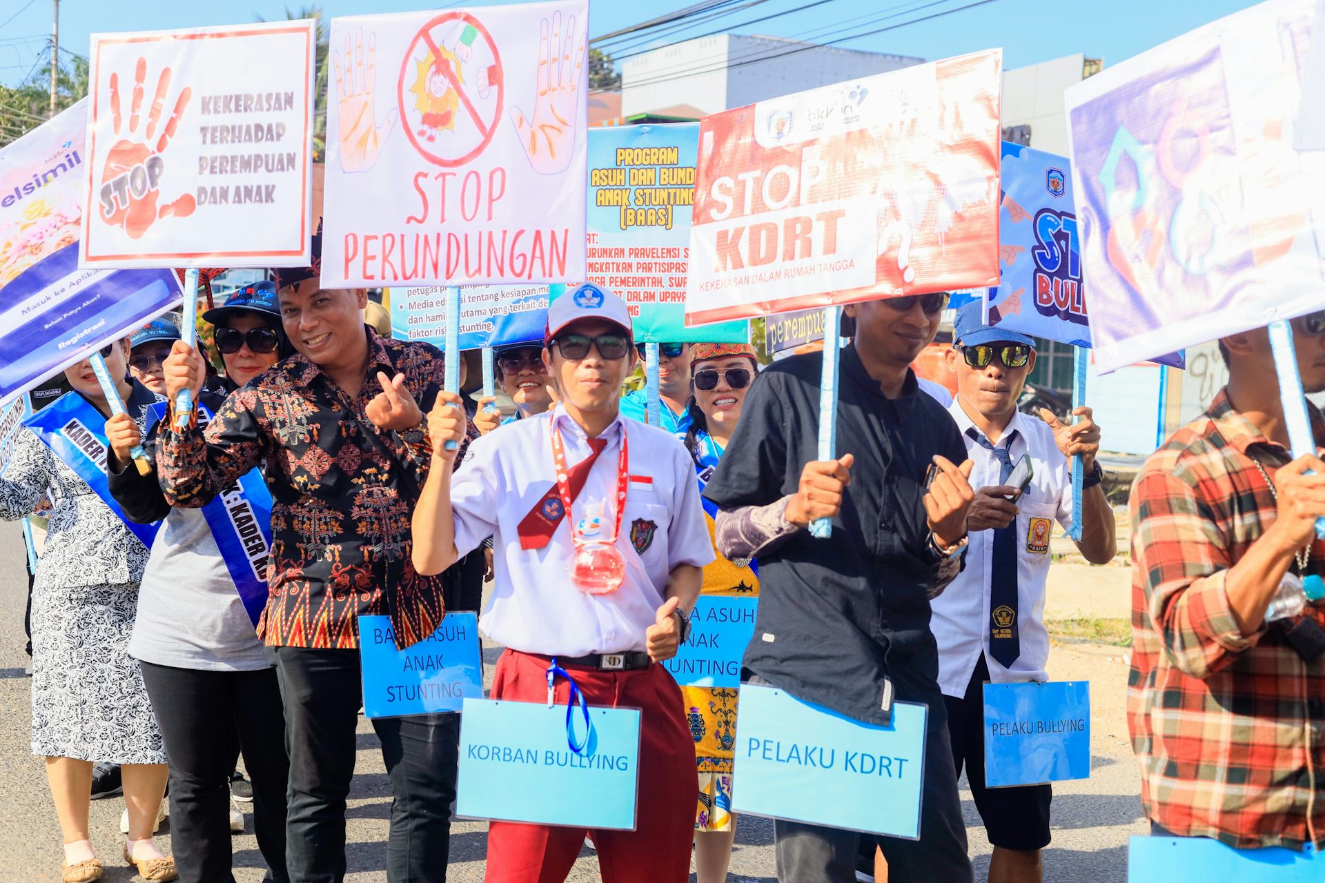 Bunuh diri juga bisa disebabkan oleh lambatnya sekolah merespons laporan perundungan yang dialami siswa.