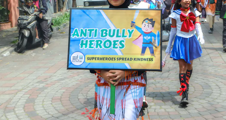 Tekanan mental yang dialami remaja sering mendapat stigma nirempati, seperti karena kurang beribadah.