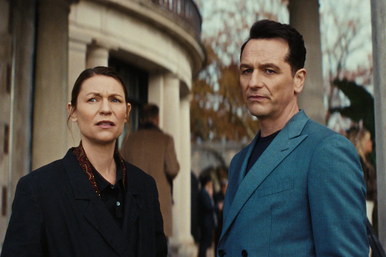 Claire Danes as Aggie Wiggs and Matthew Rhys as Nile Jarvis in The Beast in Me