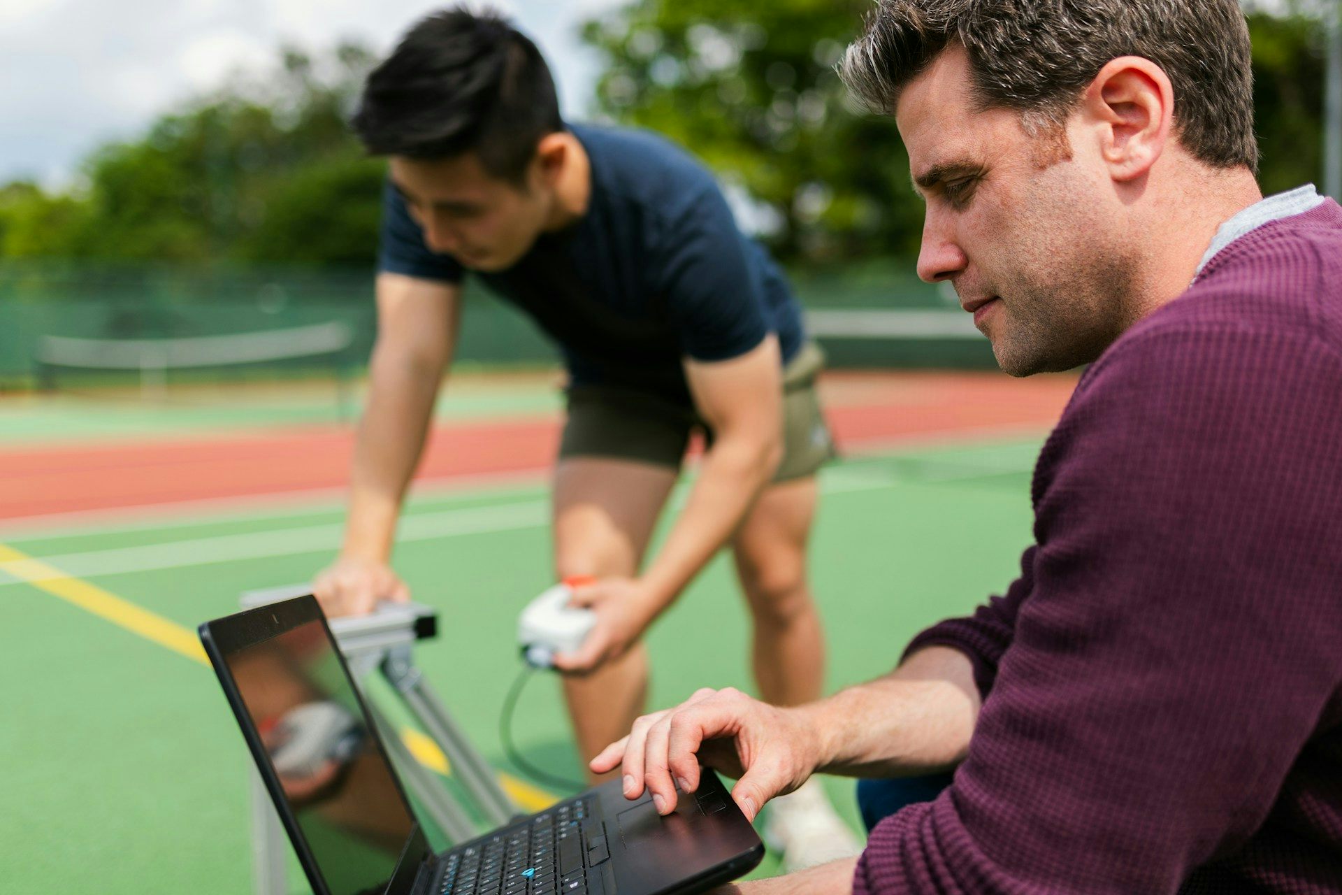Más paridad, menos colaboración: la paradoja de la igualdad en la investigación científica