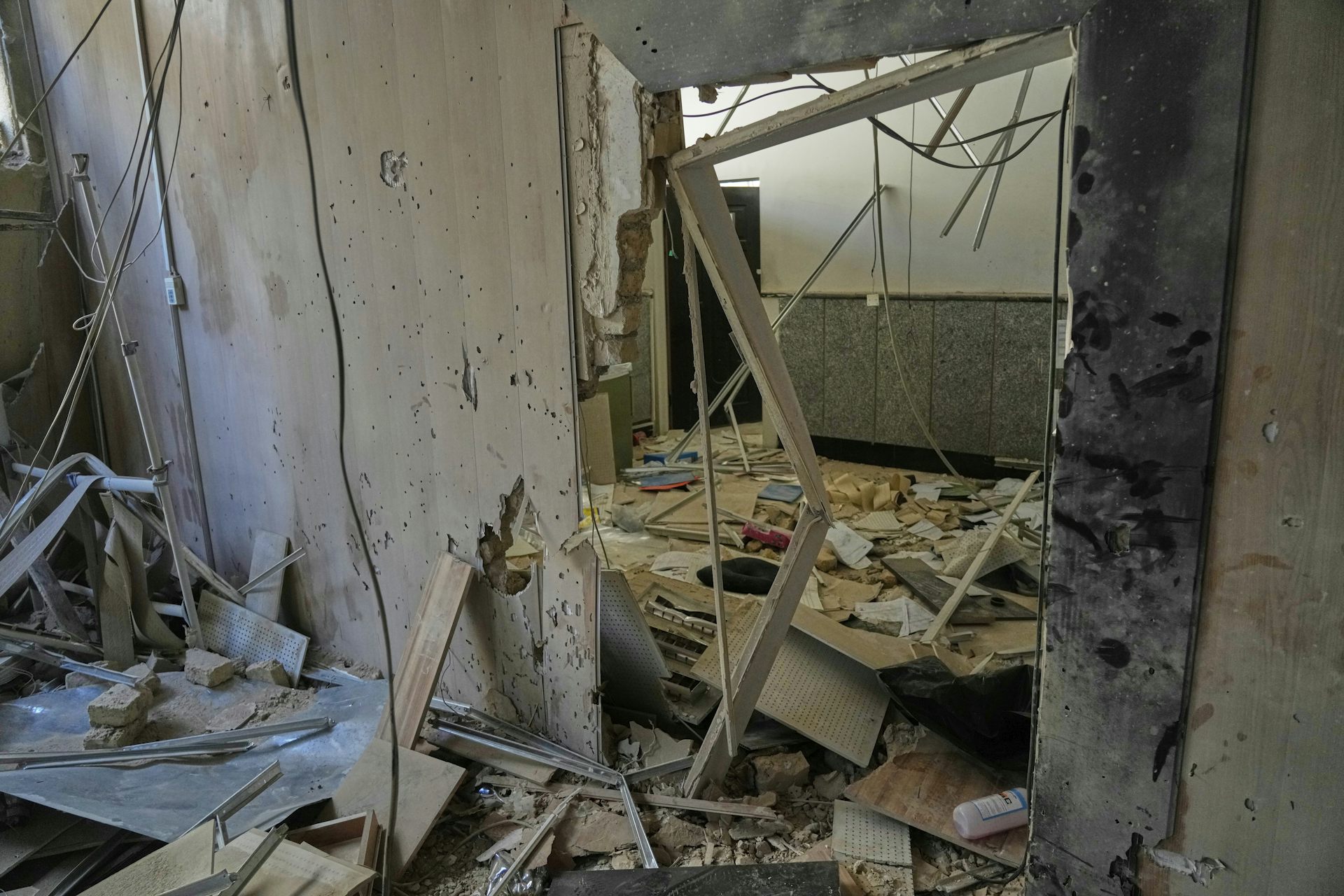 Un bâtiment est endommagé