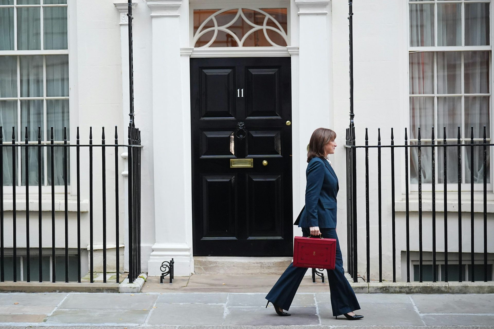 Rachel Reeves walks past No.11 Downing Street.