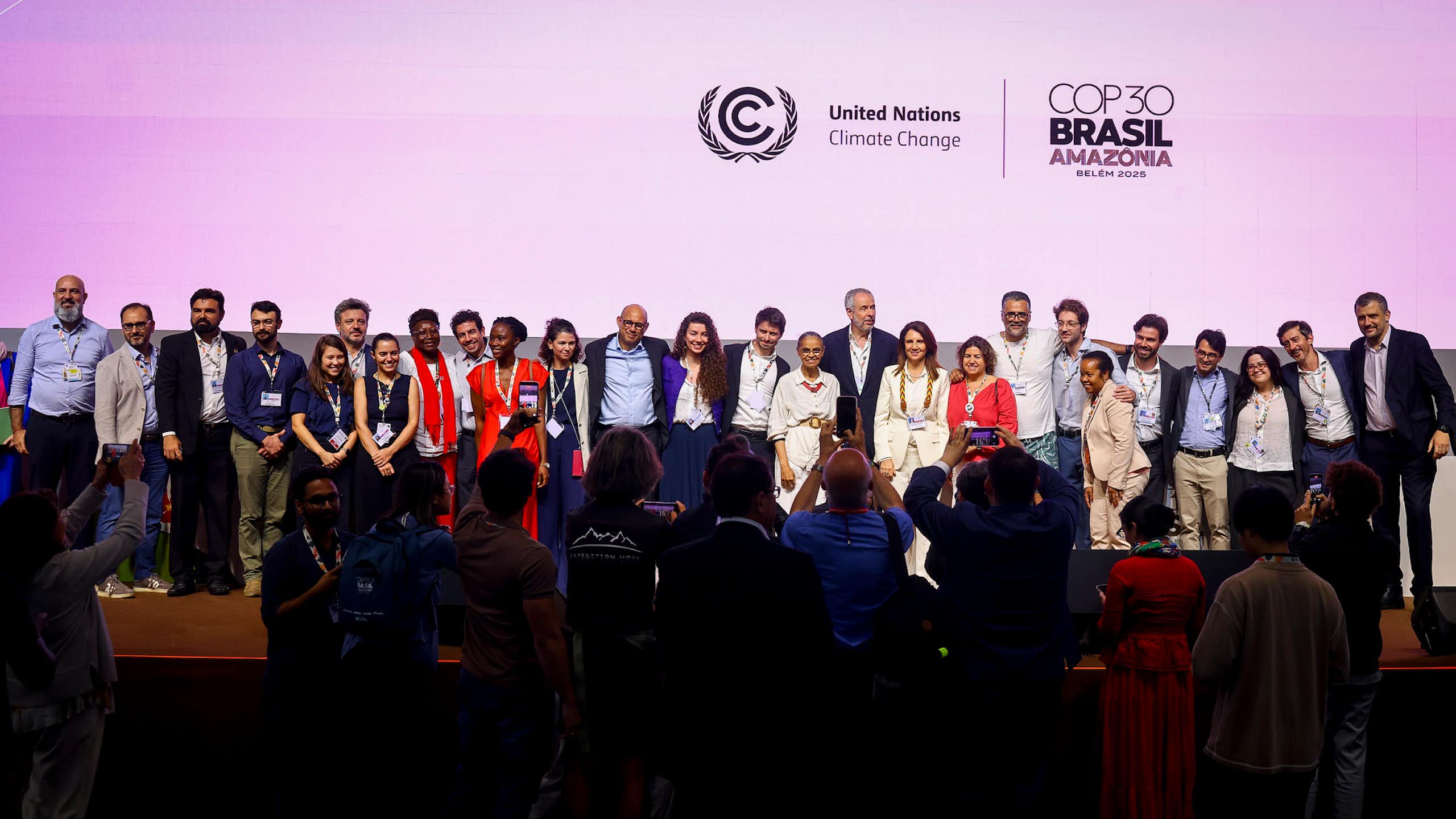 ‘O império à porta da floresta’: a visão de um ecologista veterano sobre os resultados da COP 30