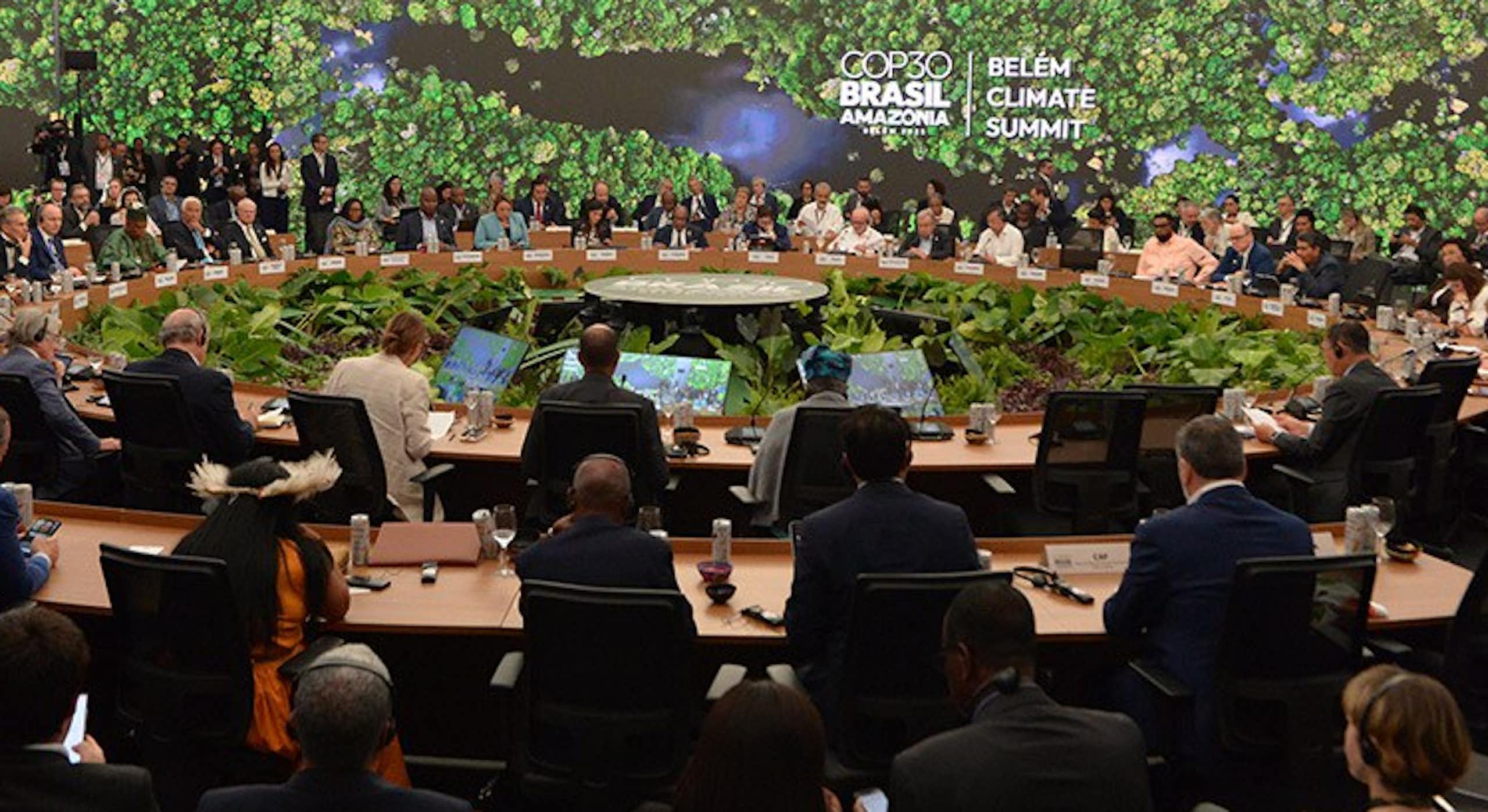 COP 30 derivou entre ser palco de vitrine climática, captura financeira e resistência dos povos