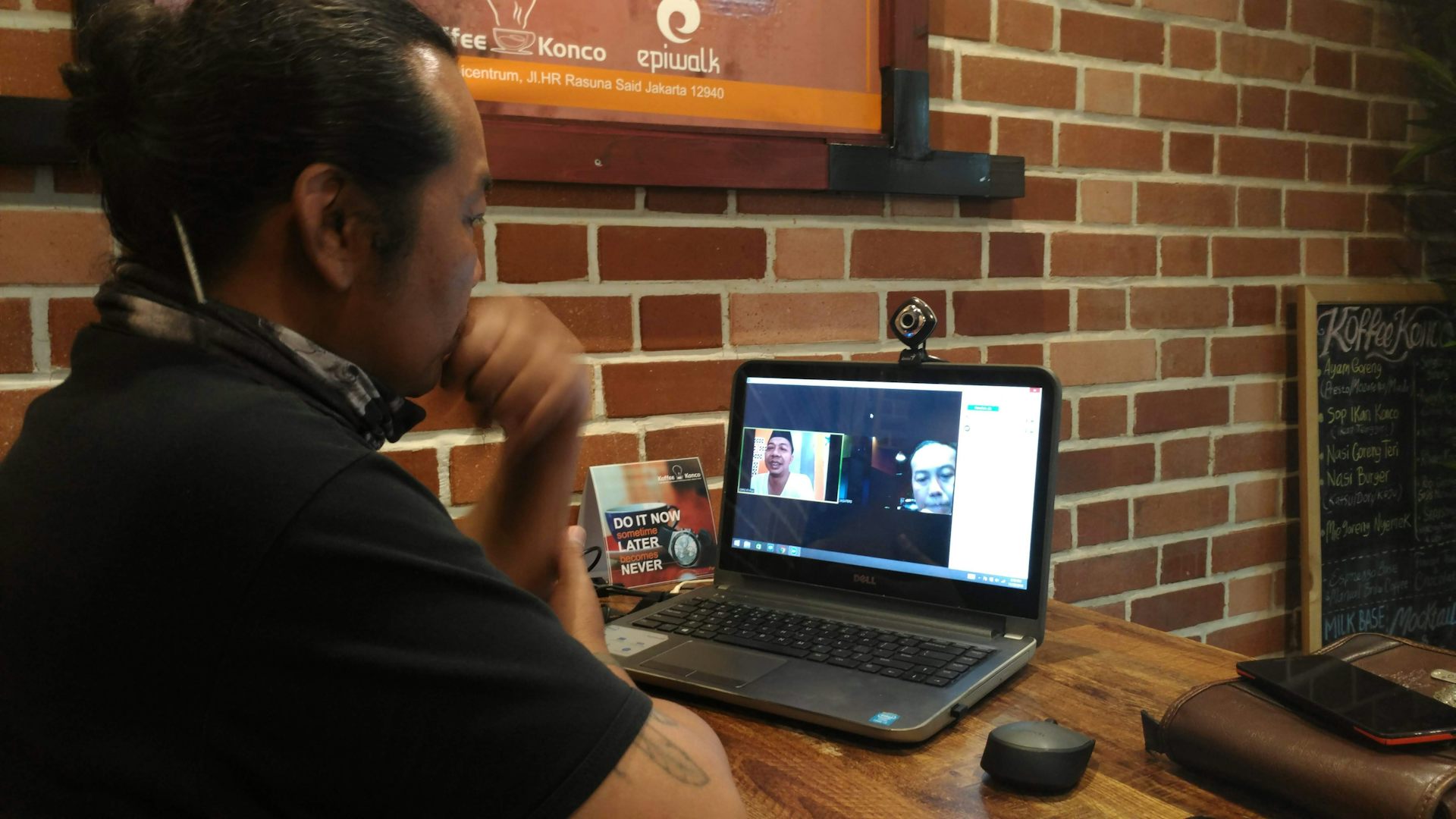 Jebakan WFH dan kerja fleksibel yang justru menciptakan &lsquo;burnout&rsquo;