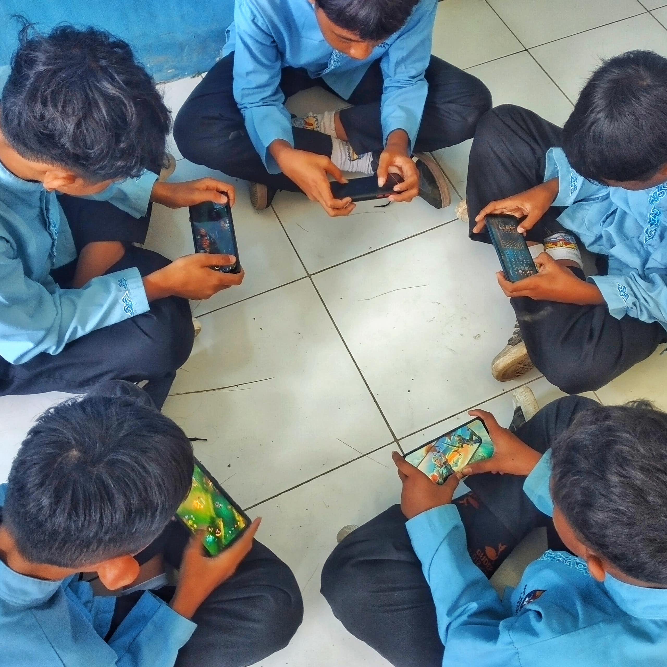 Tanpa pengawasan, remaja rentan terjerat masuk dark web berisi konten kekerasan ekstrem.