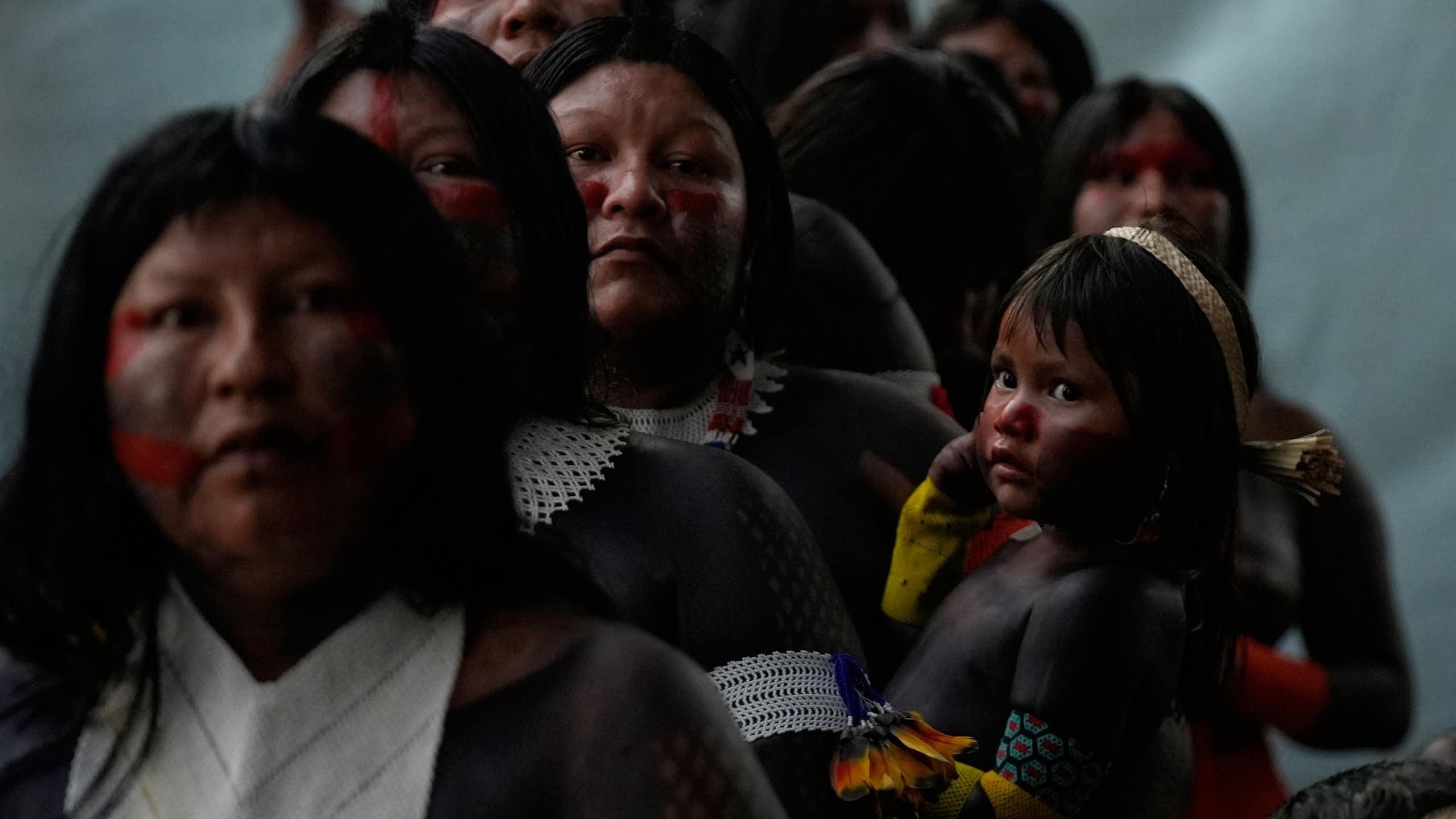 COP 30 repetiu erros do passado, mas presença indígena expôs contradições na retórica da transição energética