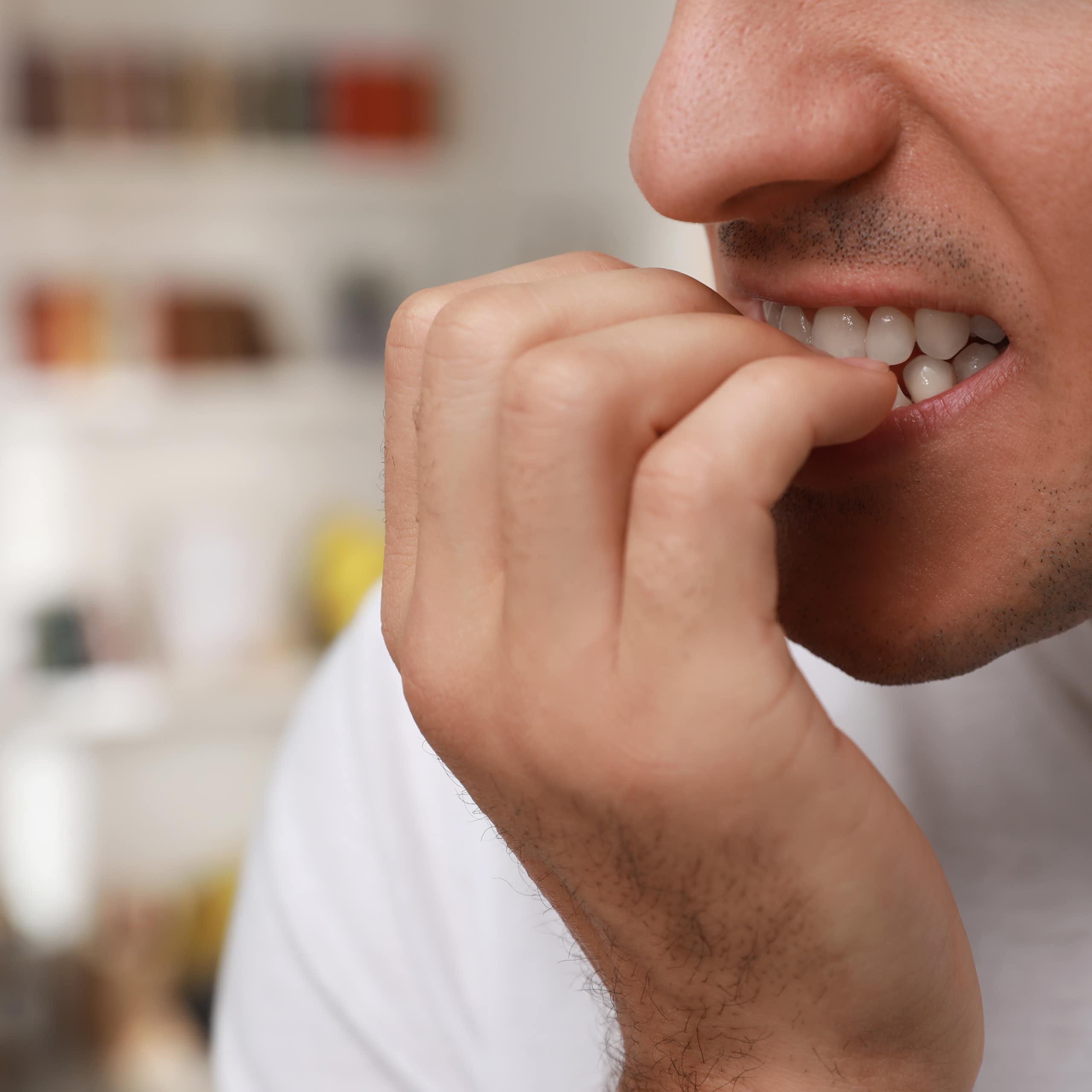 Cuando la mente avisa del peligro: morderse las uñas, procrastinar y otras formas de autosabotaje