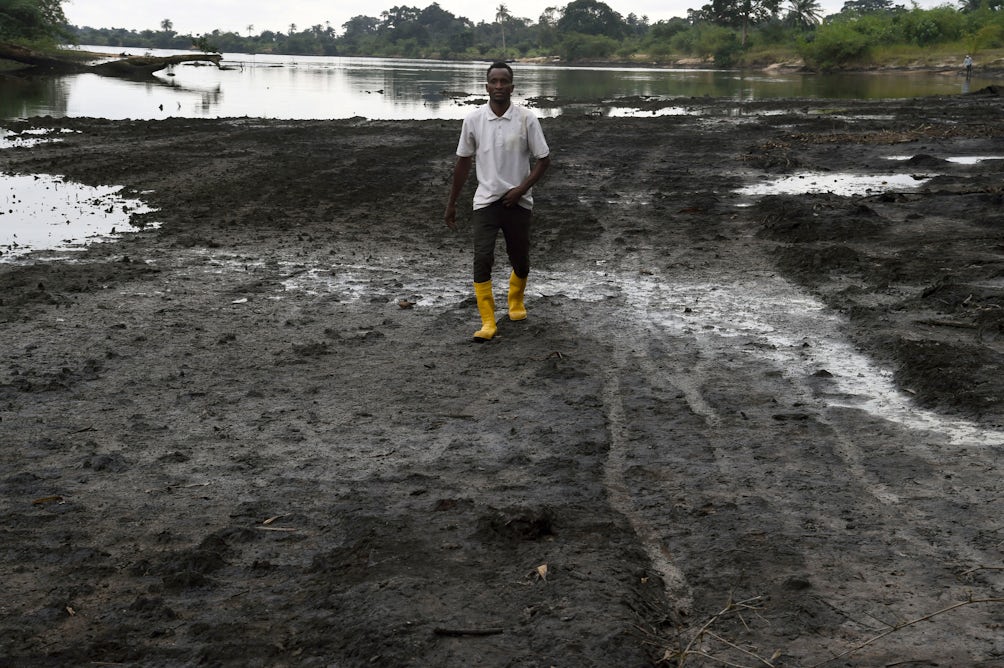 theconversation.com - Derik Broekhoff - Nigeria and South Africa plan to boost fossil fuel production, risking their climate change pledges